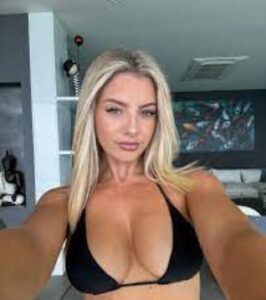 Sharnaxo Bathroom Sex